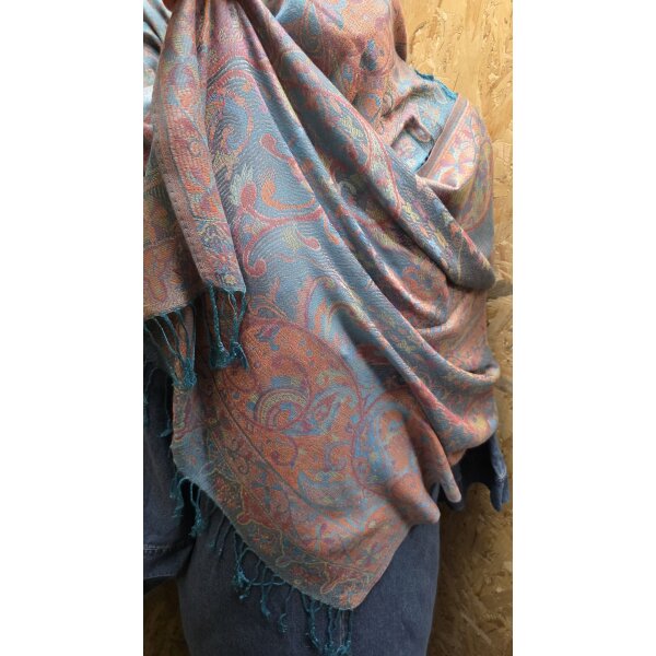 Damenschal im Pashmina-Stil