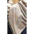 Damenschal im Pashmina-Stil