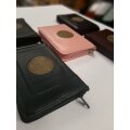 Al-Quran Al-Karim (9,5 x 14 cm  mit Reißverschluss)